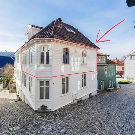 On One Of Bergen's Finest Streets Leilighet Bergen