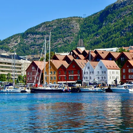 Appartamento On One Of Bergen's Finest Streets